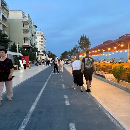 Melas Alloggio in famiglia Durrës