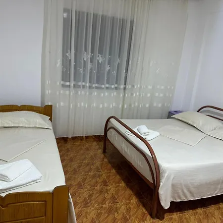Homestay Melas